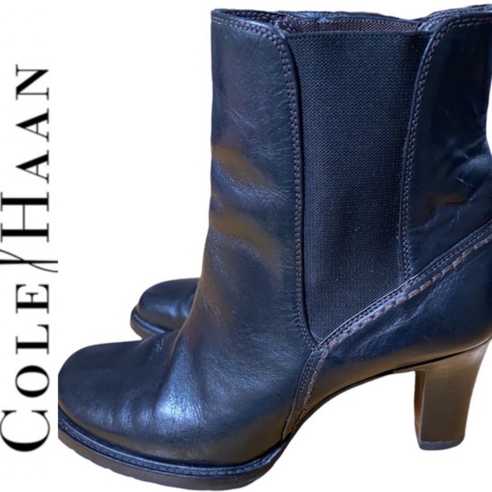 Cole Haan Ankle‎ Boots Womens Size 6 Black
Leather Vibram Soles Chelsea H…